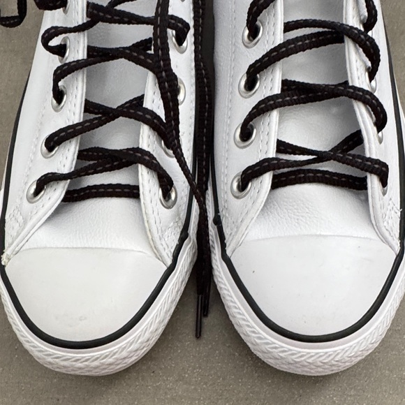 Converse White Leather Low-Top Sneakers - Picture 3 of 9